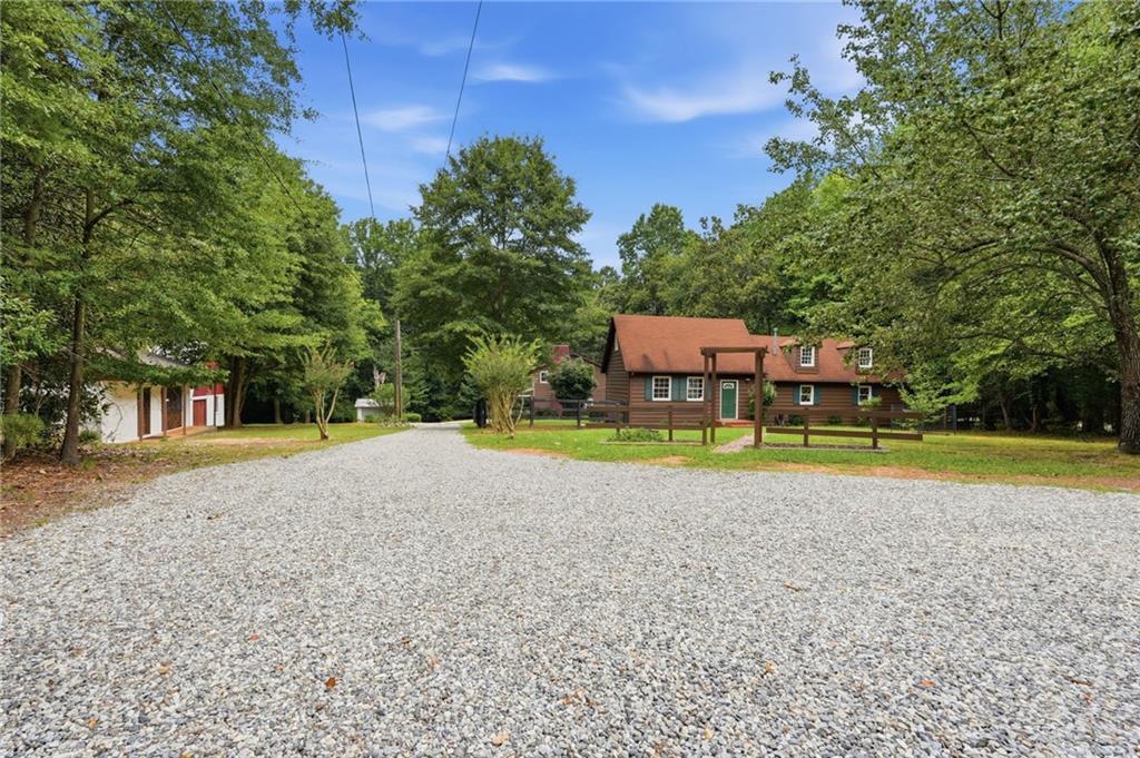 5129 Fourth Colony Dr., Gainesville, GA 30504