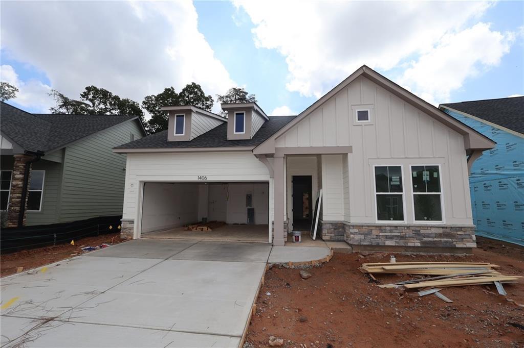 1406 Autumn Lake Dr., Gainesville, GA 30504