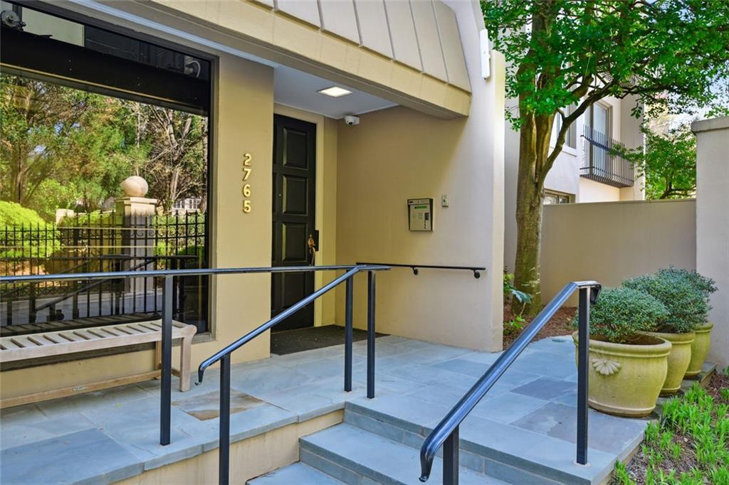 2765 Peachtree Rd. #6, Atlanta, GA 30305