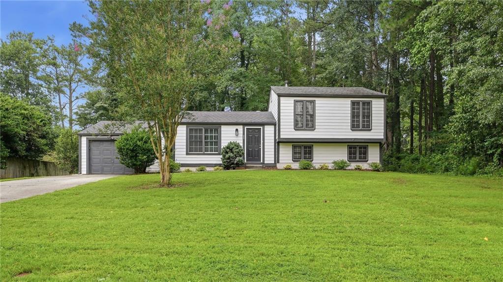 3569 Oak Knoll Dr., Marietta, GA 30068