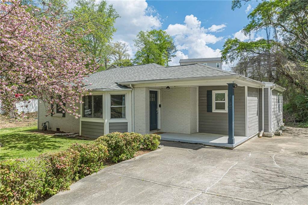 3182 Lake Ave., Hapeville, GA 30354