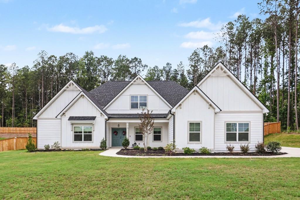 156 Belle Hall Dr., Newnan, GA 30263