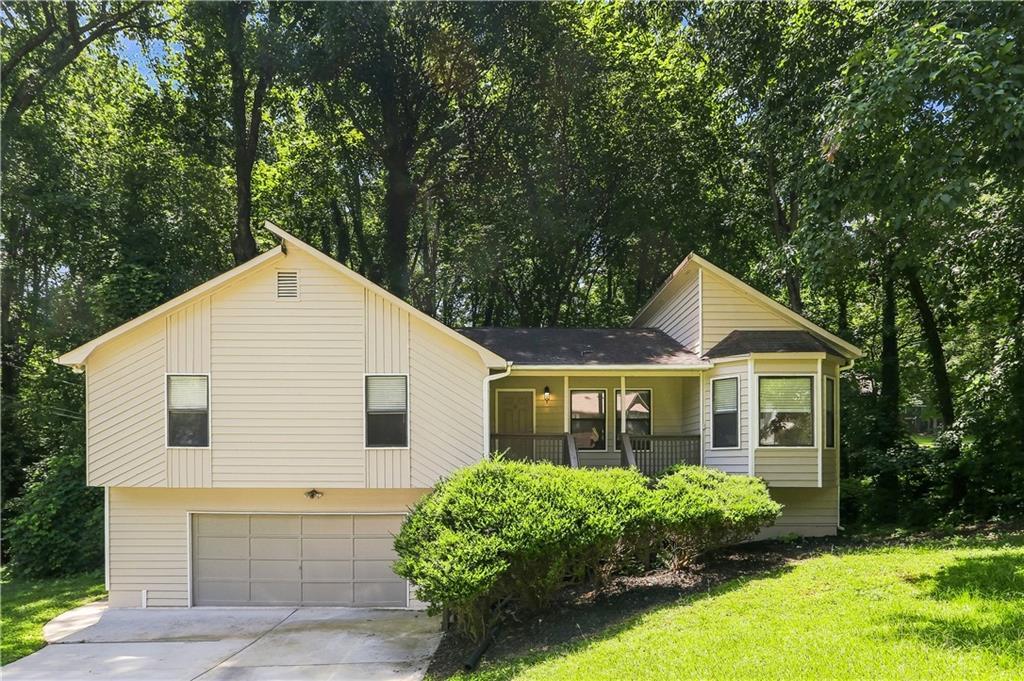 5561 Deerfield Pl., Kennesaw, GA 30144