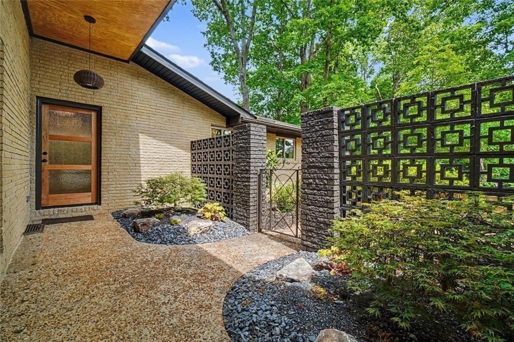 2700 Hawaii Ct., Decatur, GA 30033