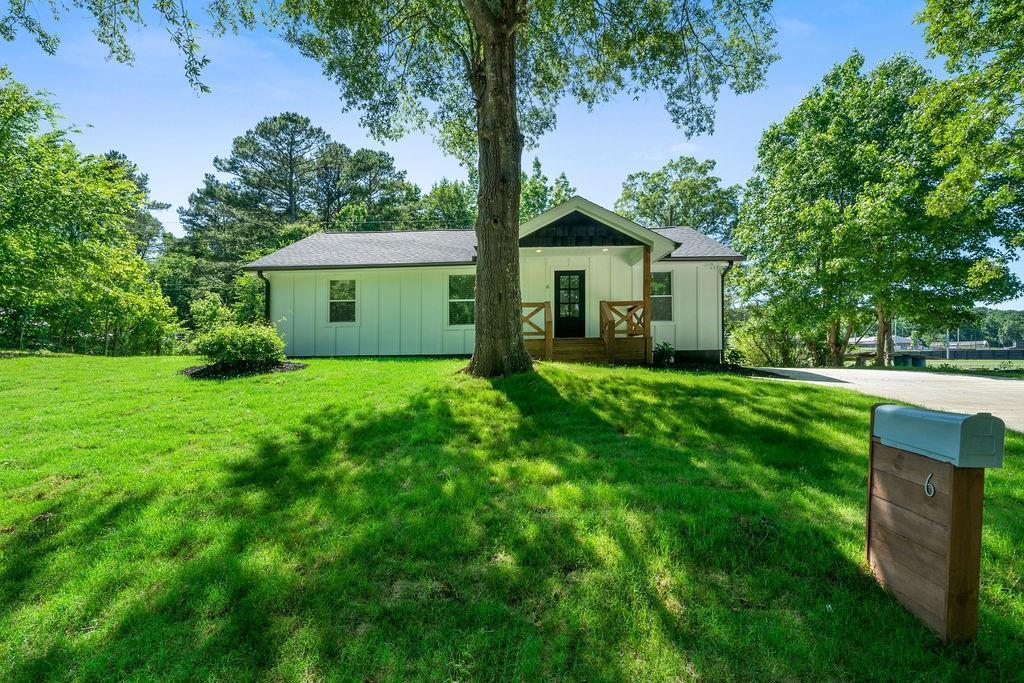 6 W Point Dr., Lindale, GA 30147