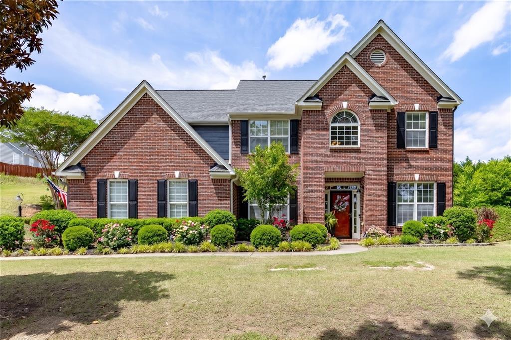 933 Cruce Lake Dr., Hoschton, GA 30548