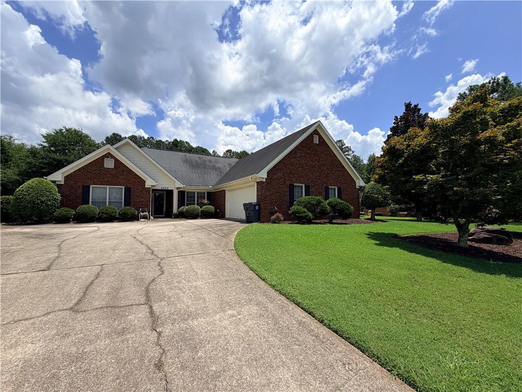 4090 Forest View Dr., Conyers, GA 30094