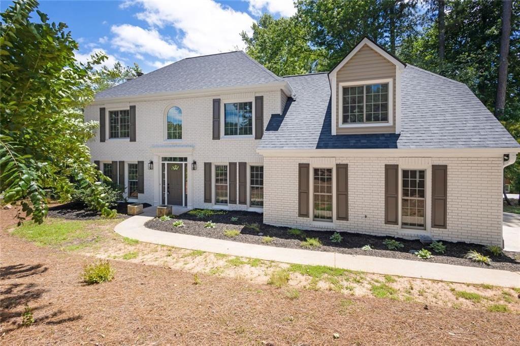 9380 Grace Lake Dr., Douglasville, GA 30135