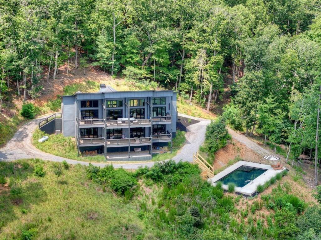 100 Boundless Tr., Morganton, GA 30560