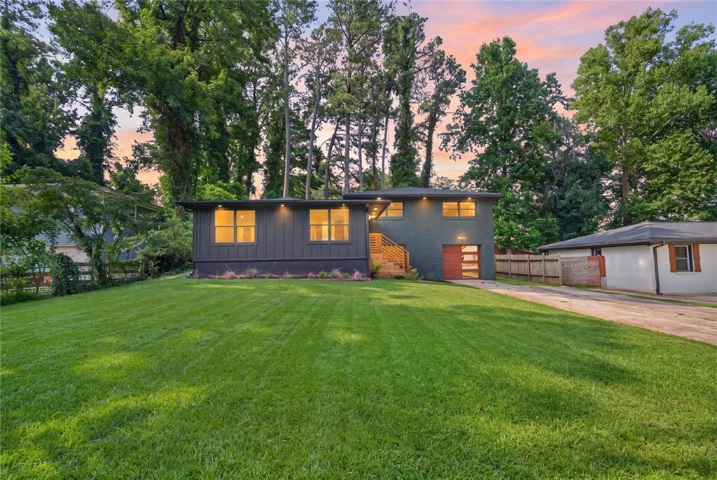 2537 Fontaine Cir., Decatur, GA 30032