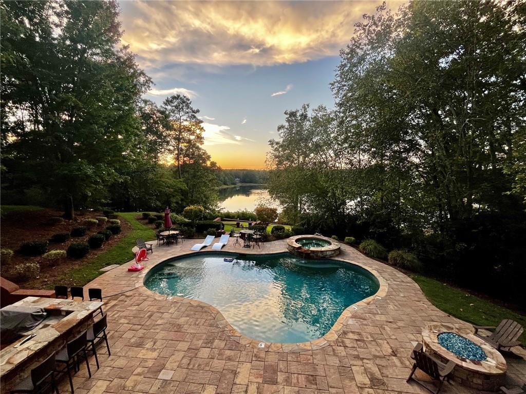 124 Darwish Dr., Mcdonough, GA 30252