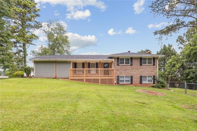 New Homes with Master Bedrooms on the 1st Floor That Attend Berkmar High School: July 25th to July 31st