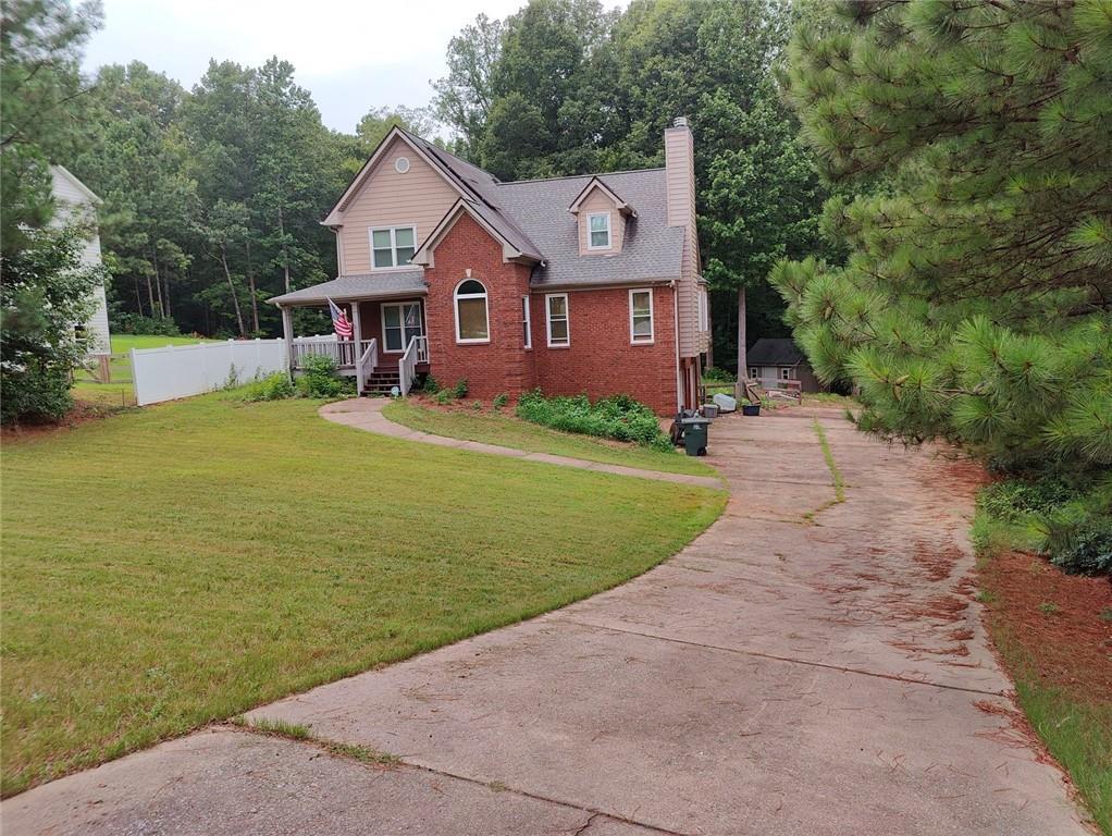 305 Shoals Tr., Dallas, GA 30132