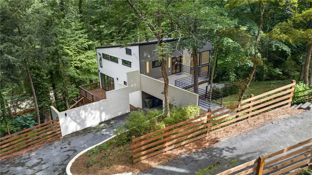 1153 Dawn View Ln., Atlanta, GA 30327