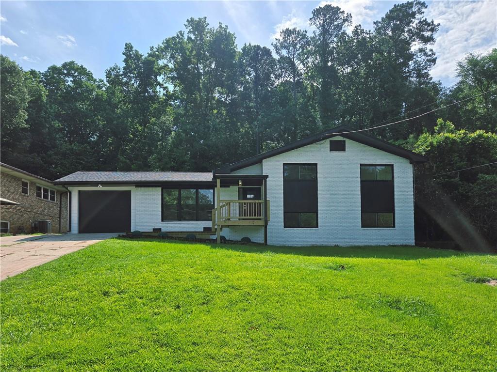 2400 Glenrock Dr., Decatur, GA 30032