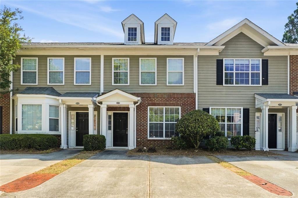 2086 Del Lago Cir., Kennesaw, GA 30152