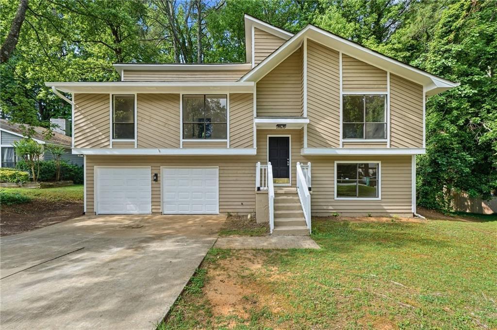 996 Park Forest Tr., Lilburn, GA 30047
