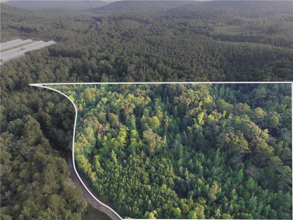 239 Legend Hollow Rd., Lyerly, GA 30165