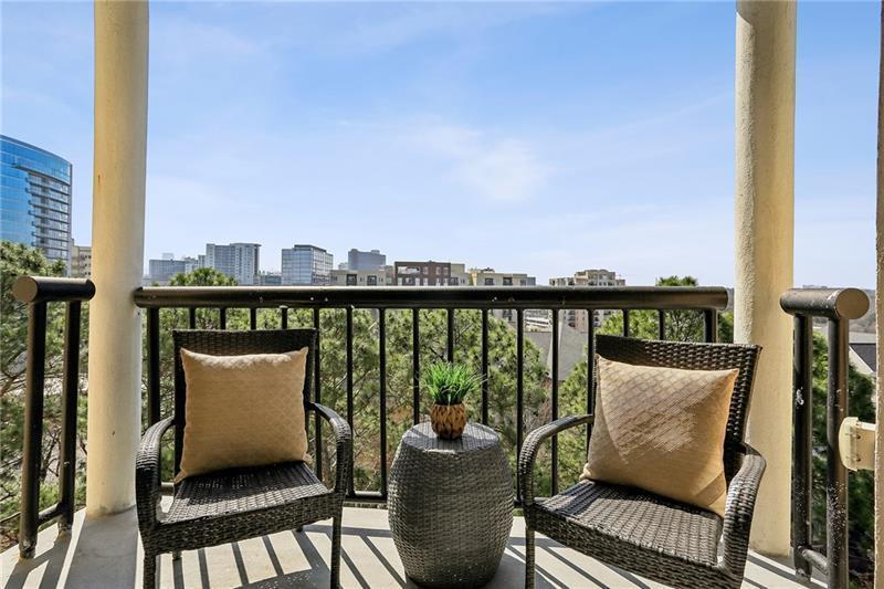 1 Biscayne Dr. #PH6, Atlanta, GA 30309