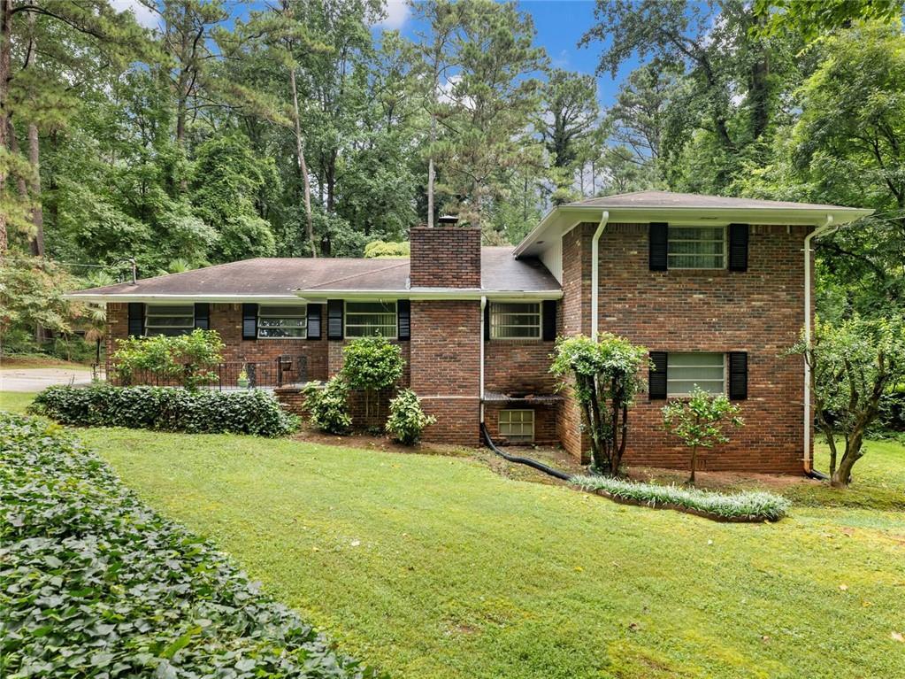 5230 Rosser Rd., Stone Mountain, GA 30087
