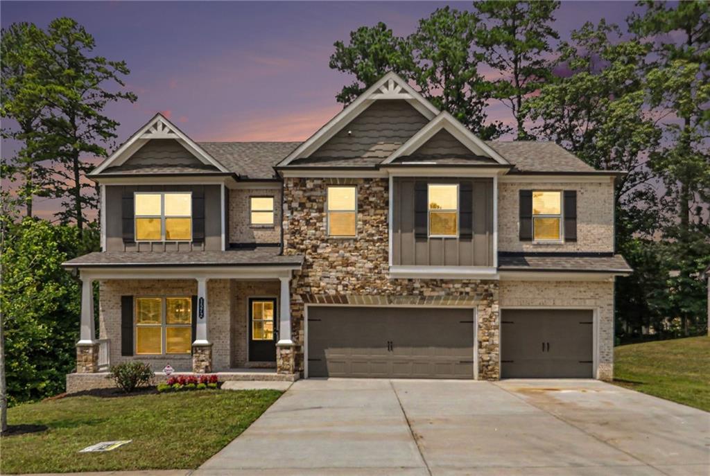1572 Lapland Dr., Lawrenceville, GA 30045