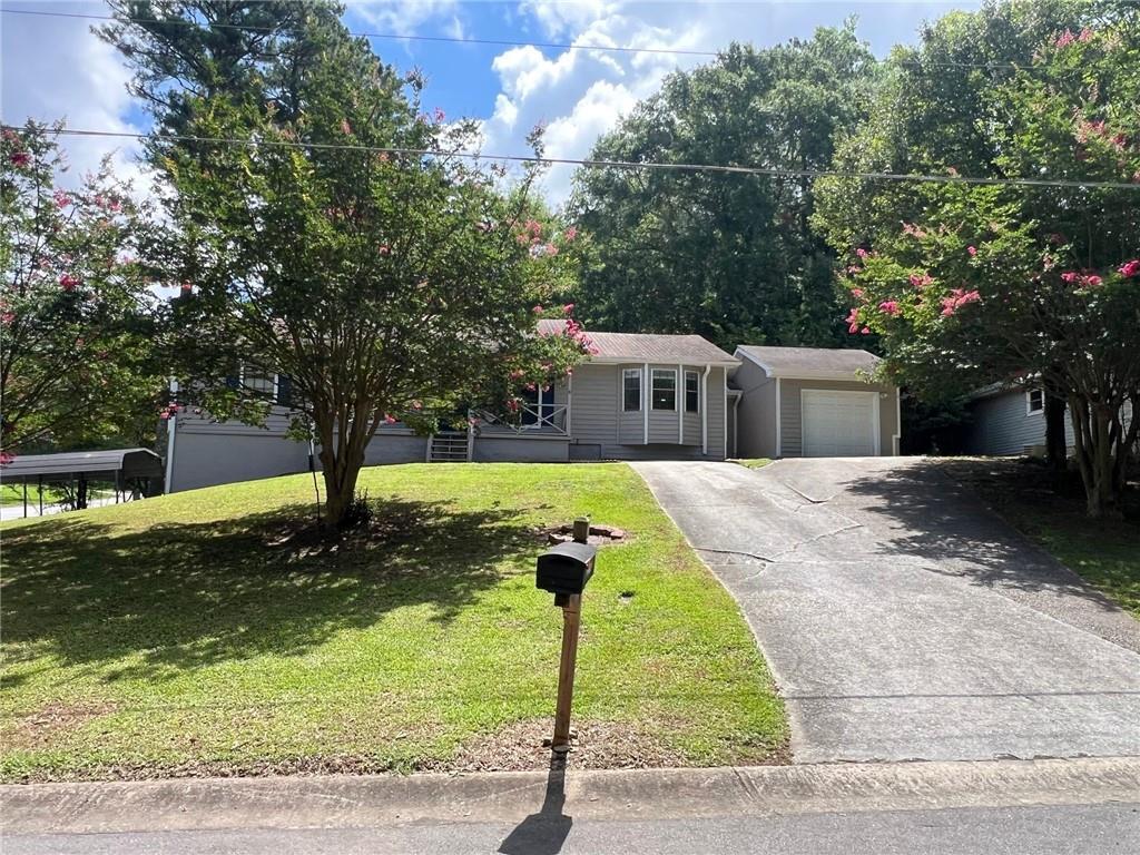 2574 Holly Berry Tr., Snellville, GA 30039