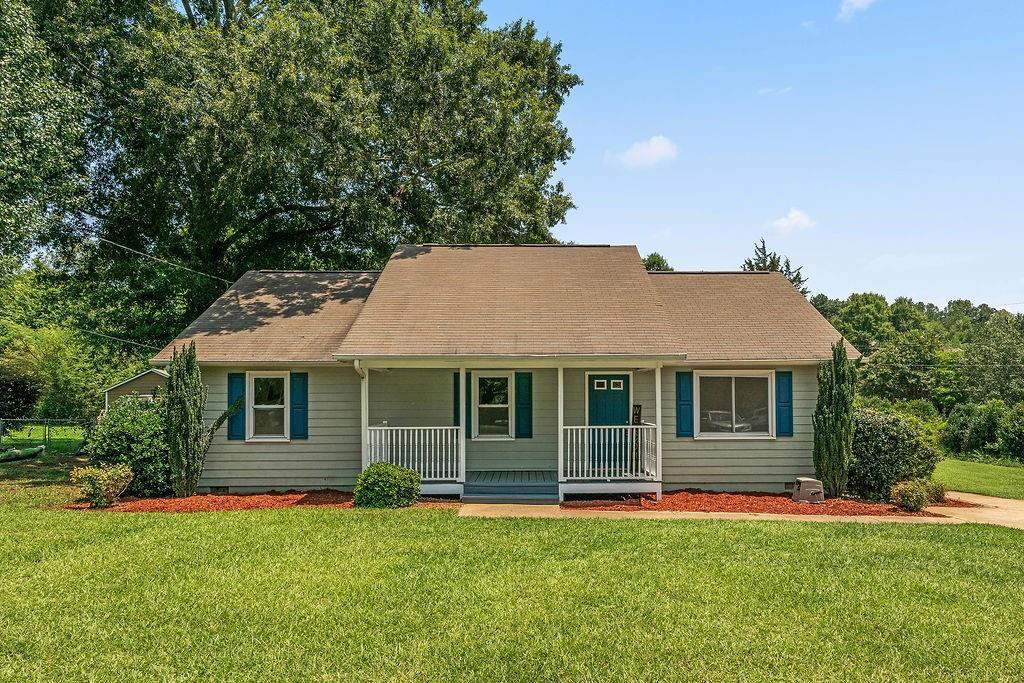 135 Manning Mill Rd., Adairsville, GA 30103