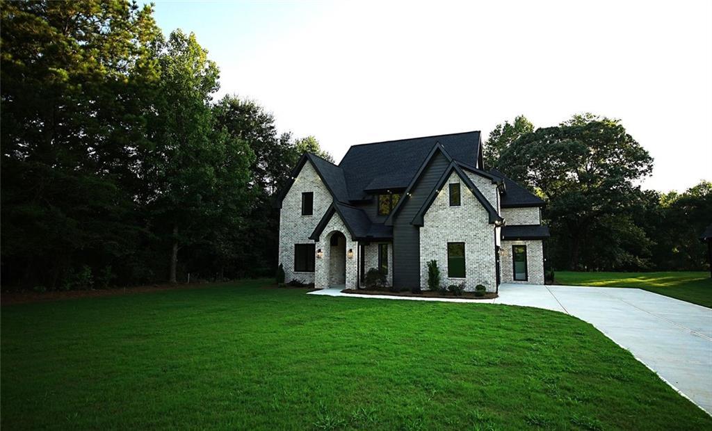6220 Blackjack Rd., Flowery Branch, GA 30542
