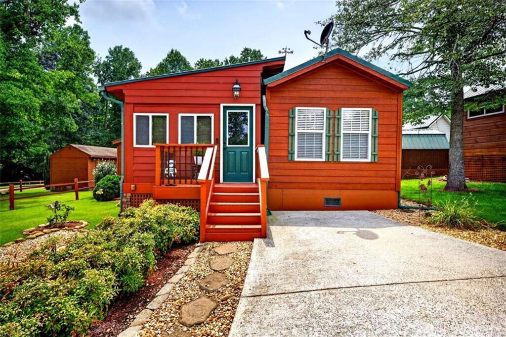 19 Wapiti Ln., Cleveland, GA 30528