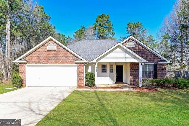 106 Emerald Ln., Hampton, GA 30228