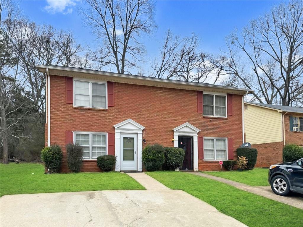 5223 Ridge Forest Dr., Stone Mountain, GA 30083