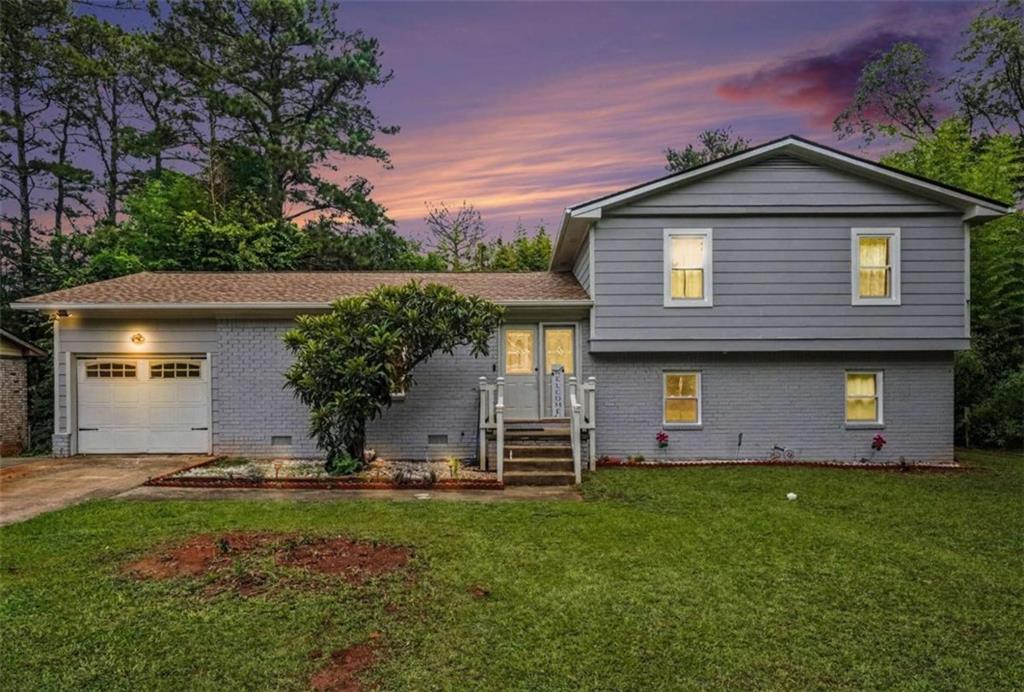 4276 Indian Forest Rd., Stone Mountain, GA 30083