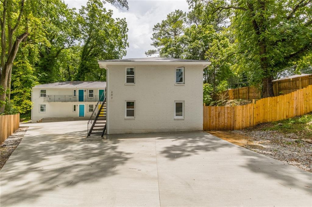 297 Burbank Dr., Atlanta, GA 30314