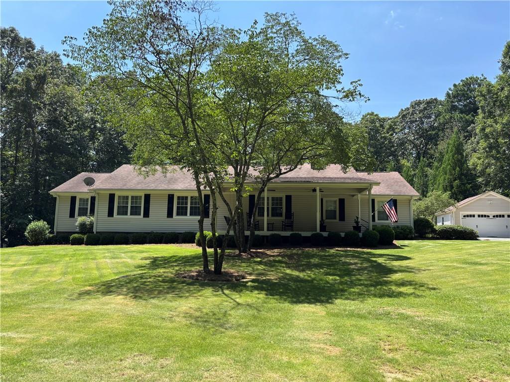 1240 Mein Mitchell Rd., Hiram, GA 30141