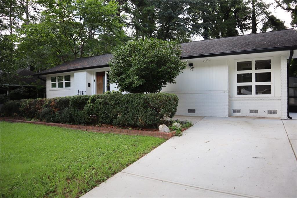 1988 Brewer Blvd., Atlanta, GA 30310