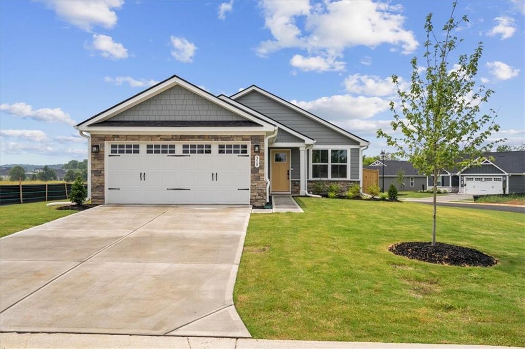358 Oakleigh Dr., Calhoun, GA 30701
