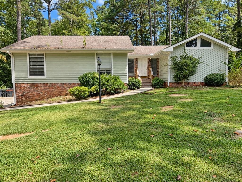 430 Banks Rd., Fayetteville, GA 30214