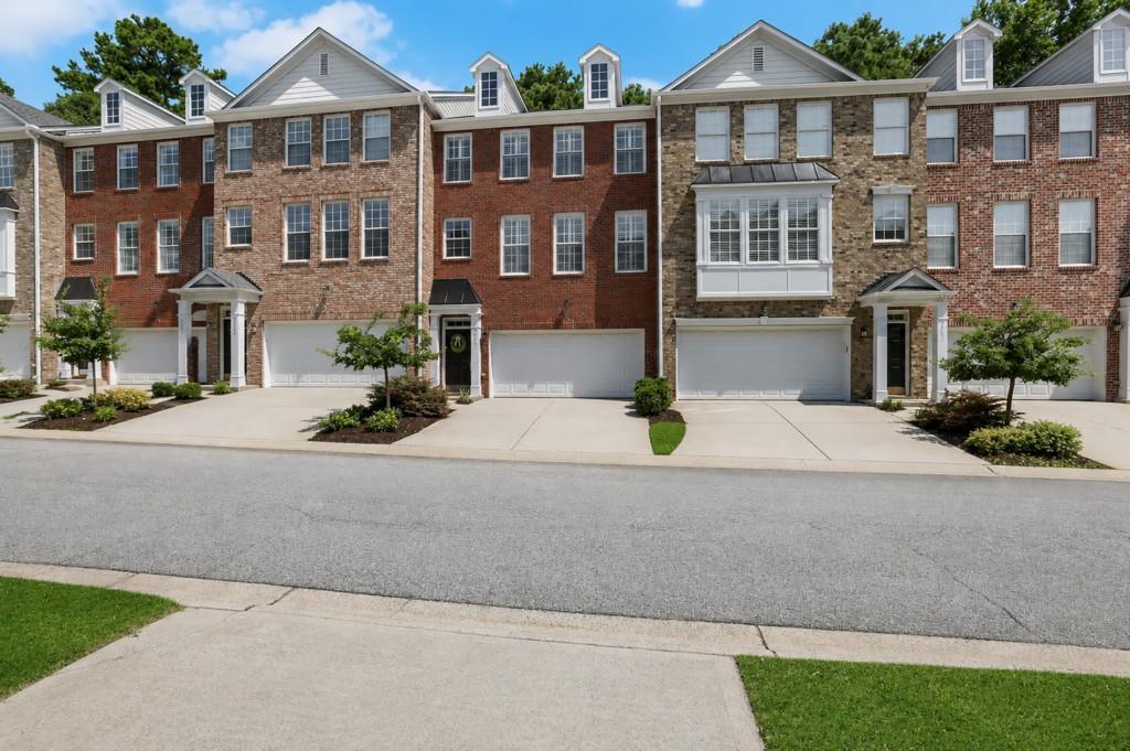 3749 Chattahoochee Summit Dr., Atlanta, GA 30339