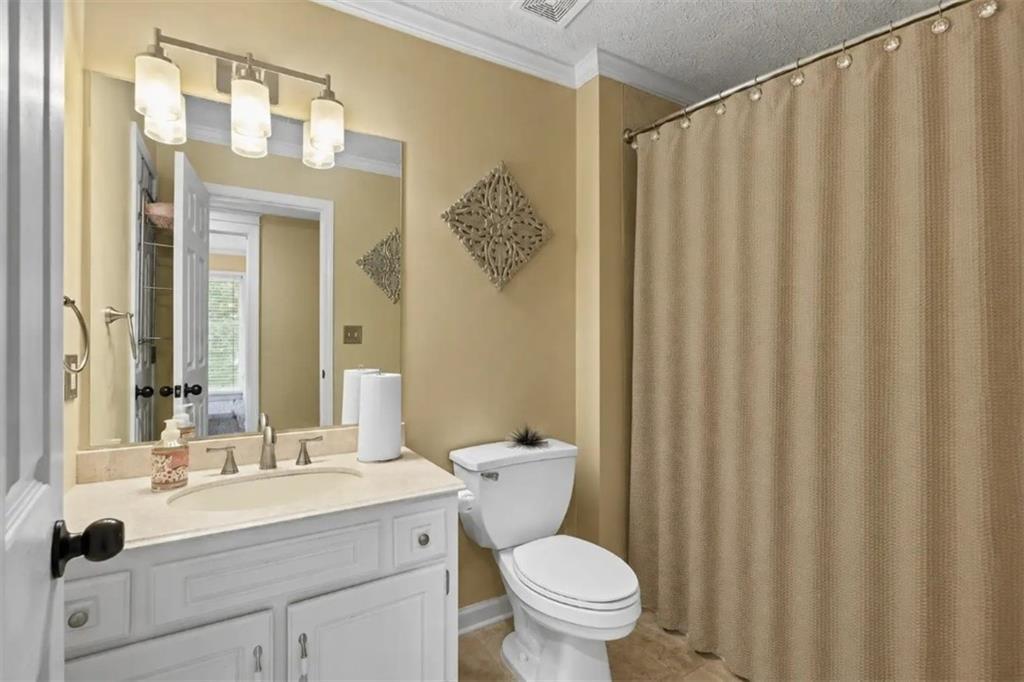 2319 Lochinver Ln., Conyers, GA 30094
