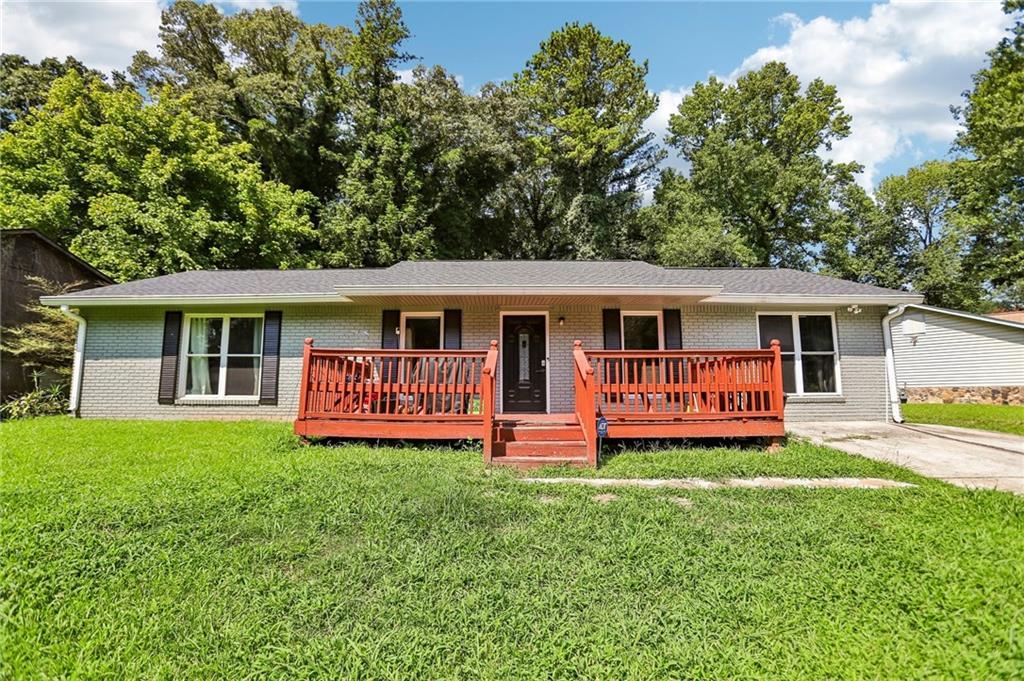 201 Meadowlark Ln., Jonesboro, GA 30236