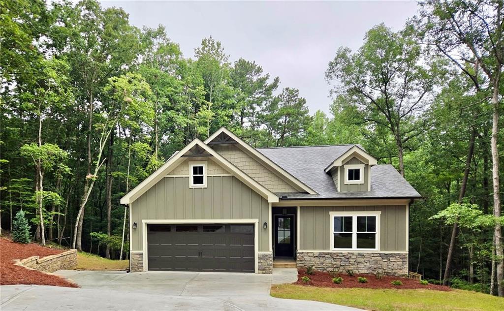 137 Bear Dr., Waleska, GA 30183