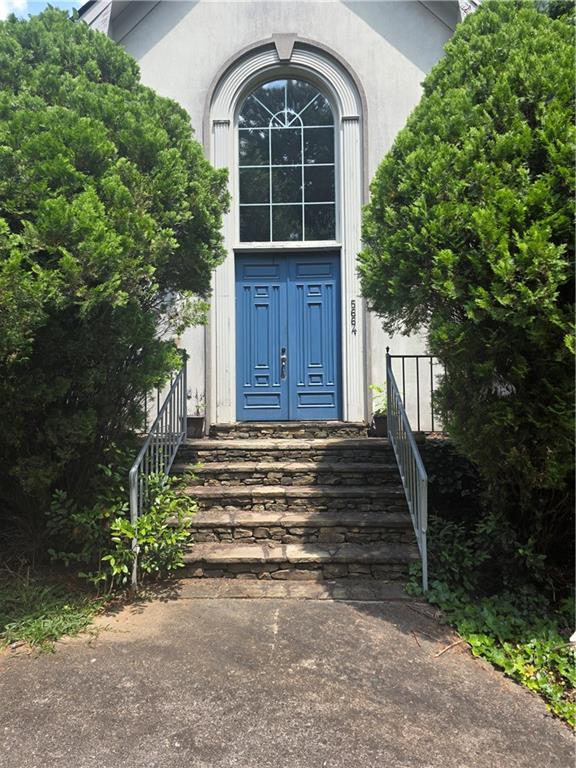 5664 Silver Ridge Dr., Stone Mountain, GA 30087
