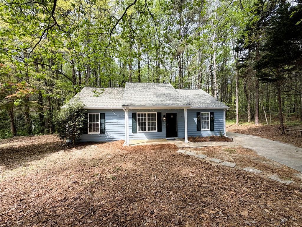 122 Oriole Dr., Jonesboro, GA 30238