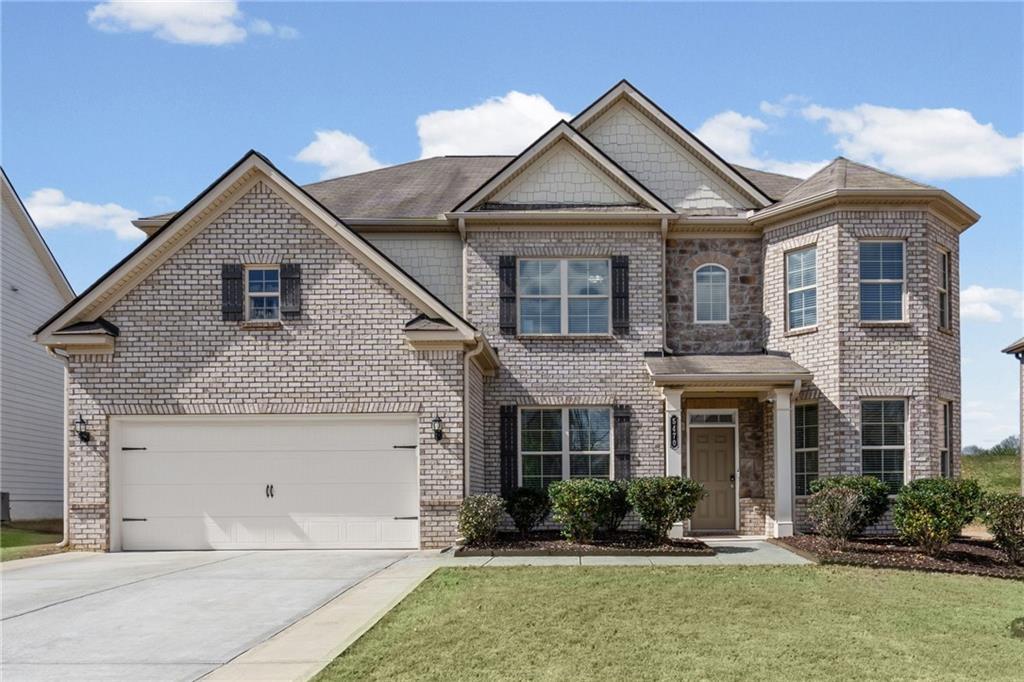5470 Mirror Lake Dr., Cumming, GA 30028