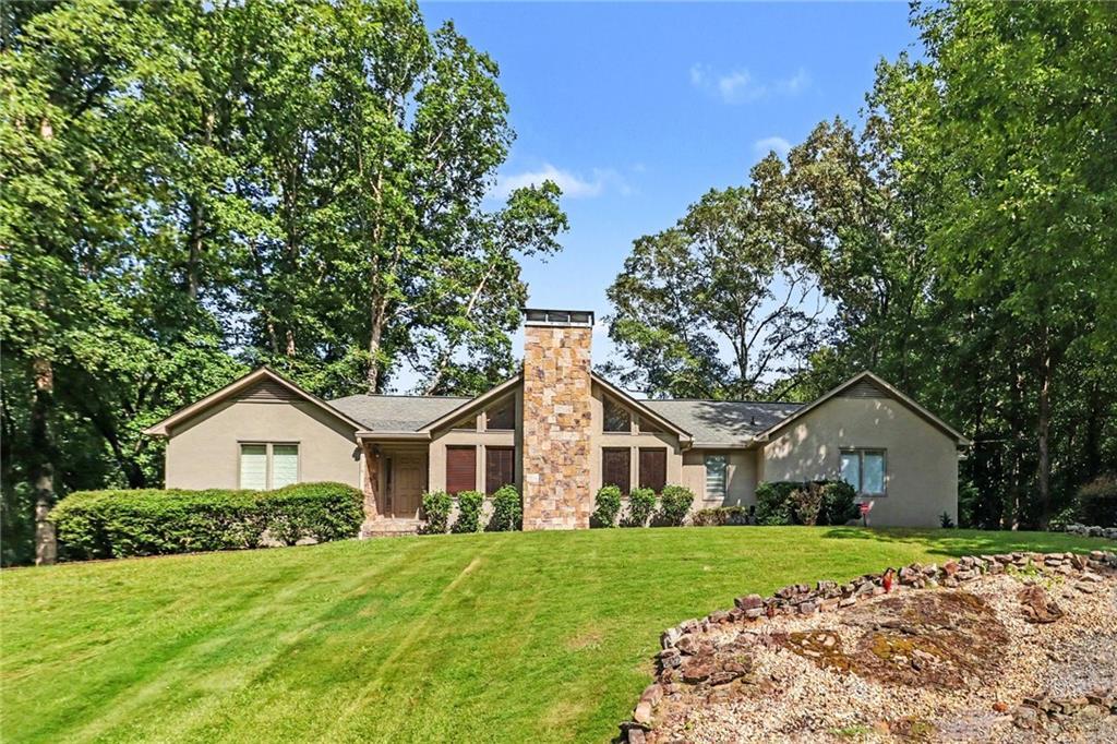 4098 Happy Valley Cir., Newnan, GA 30263