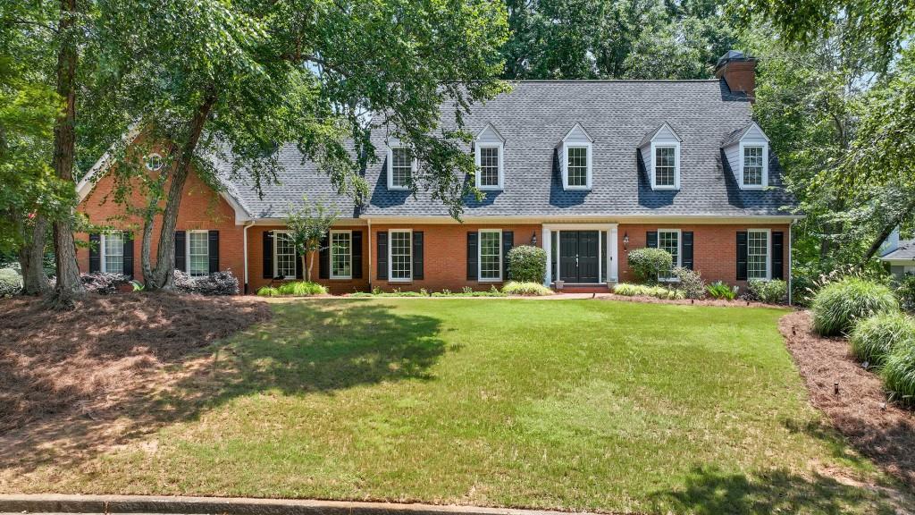 8705 River Bluff Ln., Roswell, GA 30076