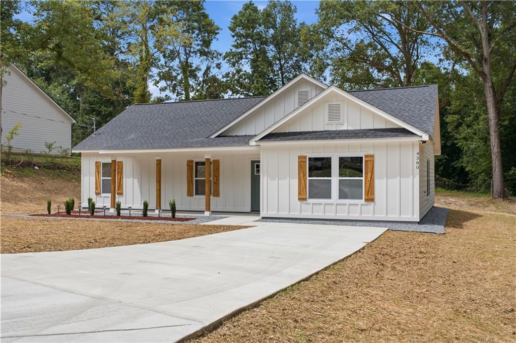4380 Navajo Ln., Acworth, GA 30102