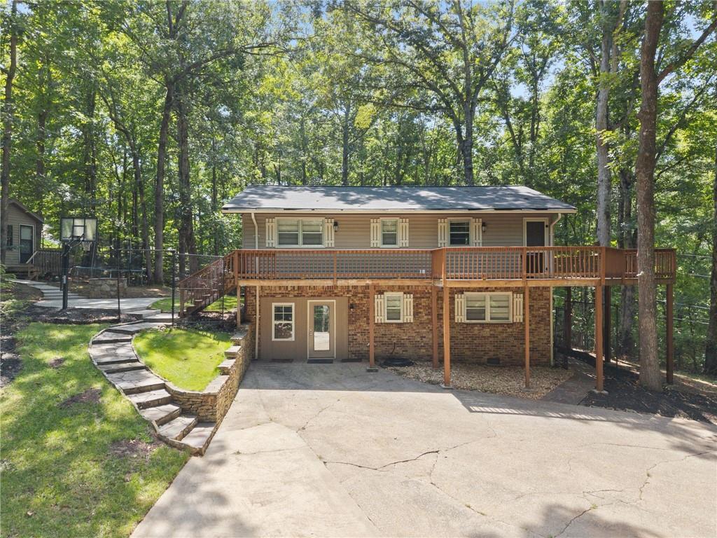 7803 Beachwood Dr., Murrayville, GA 30564