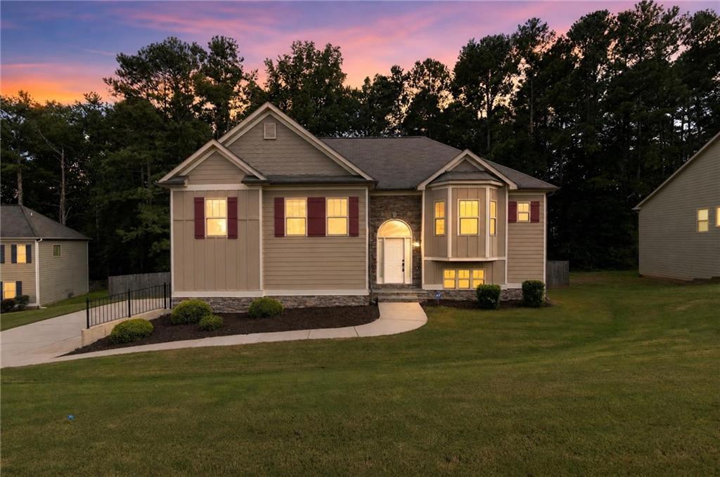 199 Bridgemill Dr., Douglasville, GA 30134