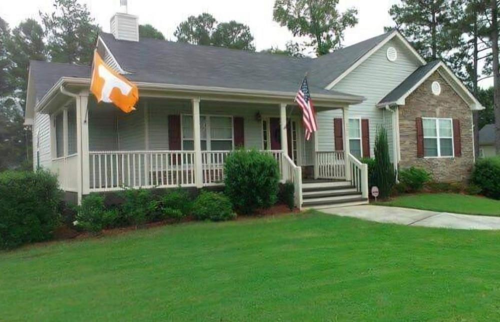 330 Lamar Ln., Covington, GA 30016